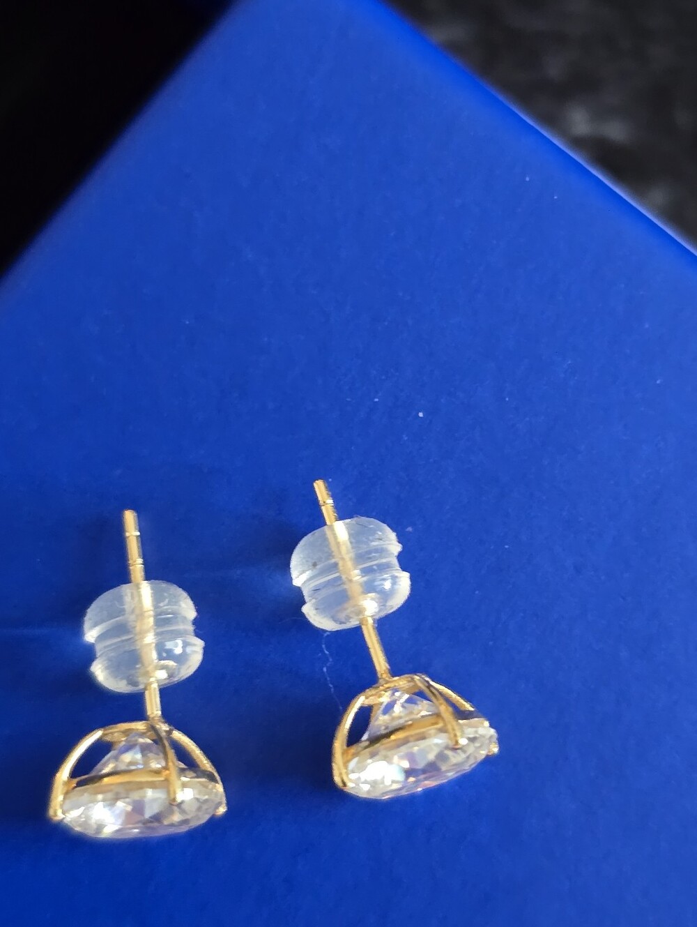 NEW Solid K18 Japan Gold Moissanite Stud Earrings 2.00 CTW 18K Yellow Gold - Picture 5 of 8